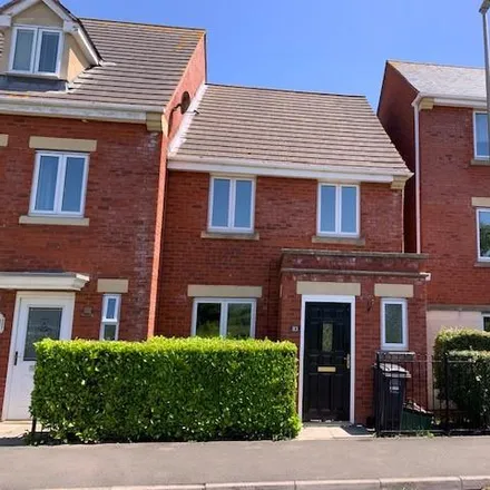 Rent this 3 bed house on Reed Way in Walford Avenue, West Wick