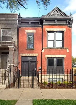 Buy this 7 bed house on 3824 W Flournoy St in Chicago, Illinois