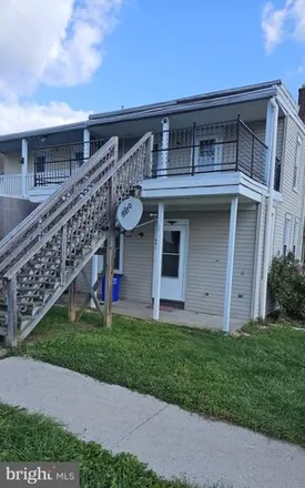 Rent this 3 bed apartment on 1 Willow Run Road in Dover, York County