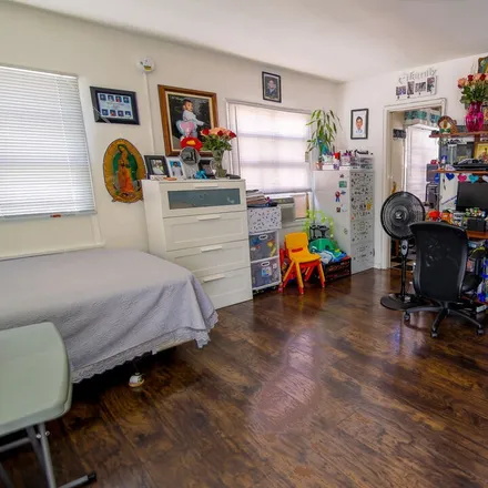 Image 5 - 318 Columbia Avenue, Los Angeles, CA 90017, USA - Townhouse for sale