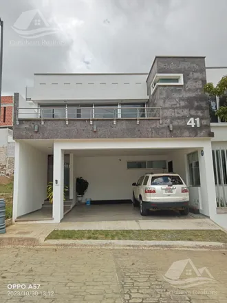 Buy this studio house on Calle Altotonga in 91193 Xalapa, VER