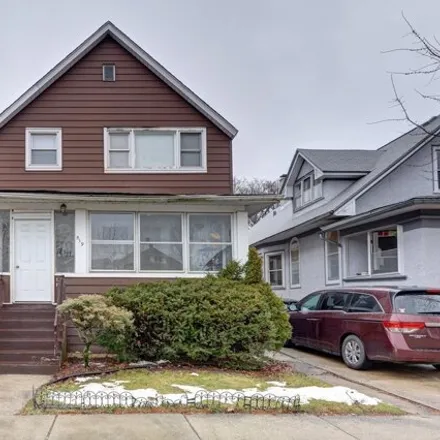 Buy this 5 bed house on 501 North Humphrey Avenue in Oak Park, IL 60302