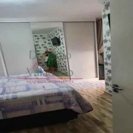 Buy this 2 bed apartment on Avenida Lauro Gomes in Centro, São Bernardo do Campo - SP