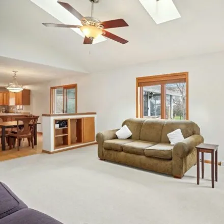 Image 5 - 403 Badger Lane, Waunakee, WI 53597, USA - House for sale