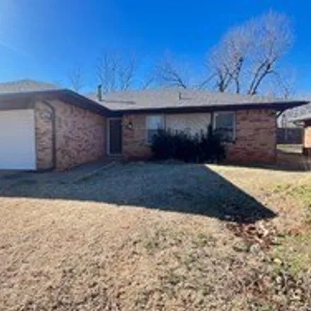 Rent this 3 bed house on 1137 South Bank Side Circle in Edmond, OK 73003