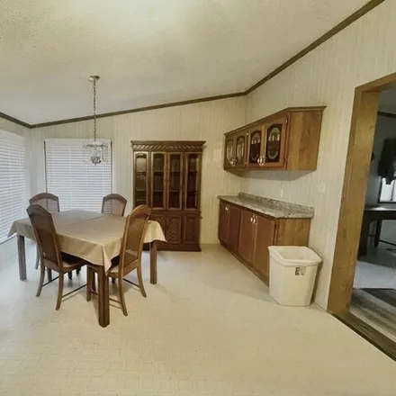 Image 8 - 132 North East Street, Carthage, Rush County, IN 46115, USA - House for sale