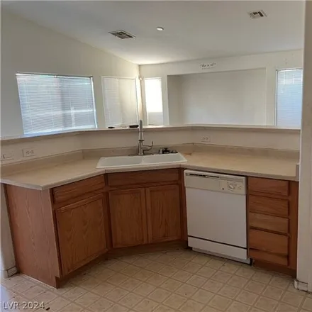 Image 5 - 6471 Strongbow Dr, Las Vegas, Nevada, 89156 - House for sale