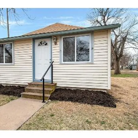 Buy this 2 bed house on 298 West Avenue E in South Hutchinson, Reno County