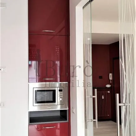 Image 7 - giornalaio, Piazza Giuseppe Garibaldi, 43121 Parma PR, Italy - Apartment for rent