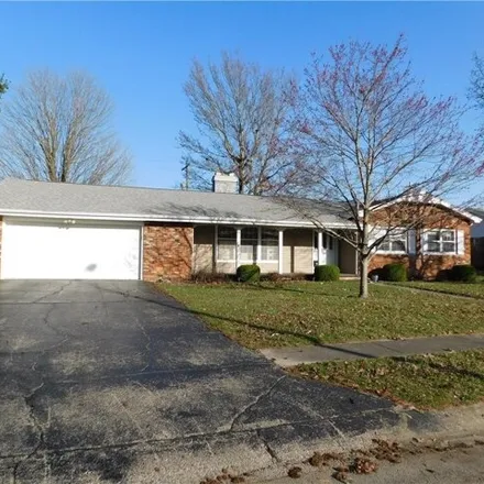Buy this 3 bed house on 208 Hillcrest Road in Mattoon, IL 61938