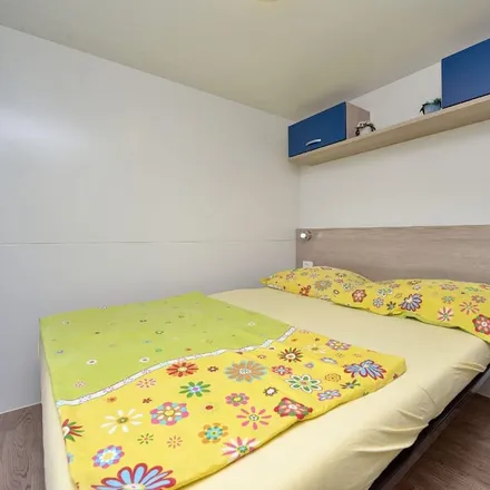 Image 1 - Konjsko, Split-Dalmatia County, Croatia - Apartment for rent