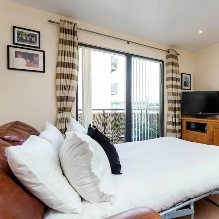 Rent this 1 bed apartment on London in N1 0BL, United Kingdom