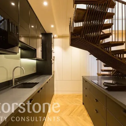 Image 4 - Chappell Lofts, 10 Belmont Street, Maitland Park, London, NW1 8HH, United Kingdom - Townhouse for rent