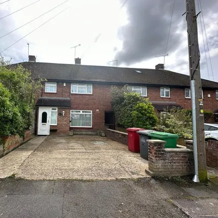 Image 1 - Blumfield Crescent, Burnham, United Kingdom - Townhouse for rent