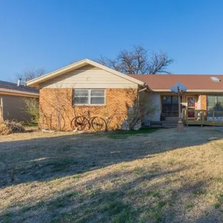 Buy this 4 bed house on 4030 Tulane Drive in Amarillo, TX 79109