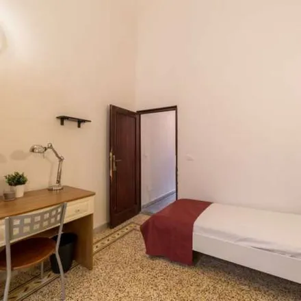 Image 4 - Lungarno Amerigo Vespucci, 50123 Florence FI, Italy - Apartment for rent