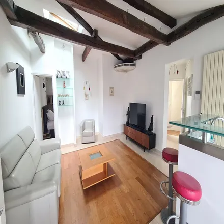 Rent this 3 bed apartment on 58 Boulevard de Sébastopol in 75003 Paris, France