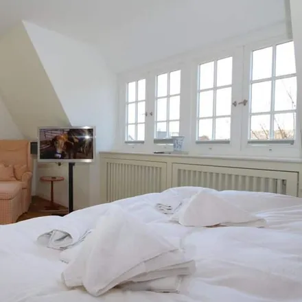 Rent this 3 bed house on 25996 Wenningstedt-Braderup (Sylt)