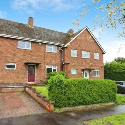 Buy this 3 bed townhouse on Norman Road in Newbold on Avon, CV21 1DL