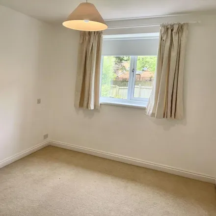 Image 7 - 2 Cowley View, Exeter, EX4 4XA, United Kingdom - House for rent