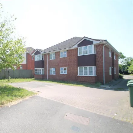 Rent this 2 bed apartment on Binfield Road in Bracknell, RG42 2AS