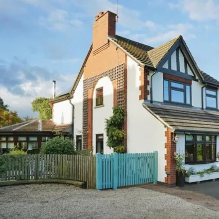 Buy this 5 bed house on Station Hill in Swannington, LE67 8RJ