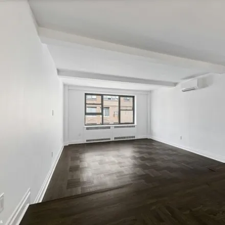 Image 6 - 160 East 89th Street, New York, NY 10128, USA - Condo for rent