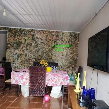 Buy this 2 bed house on Despézio in São Lourenço da Serra - SP, 06420-000