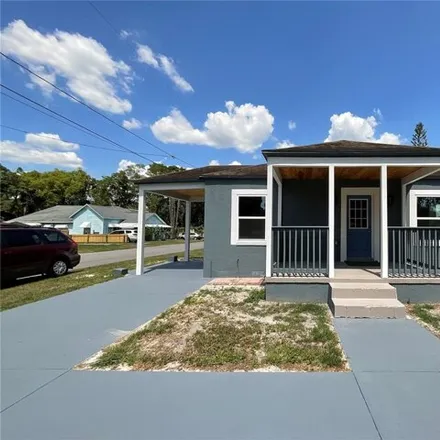 Rent this 3 bed house on 184 Northwest 9th Street in Mulberry, FL 33860