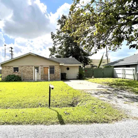 Buy this 3 bed house on 218 Idlewild Drive in Broadmoor, LA 70364