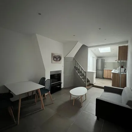 Rent this 3 bed apartment on 1 Rue Babeuf in 80000 Amiens, France