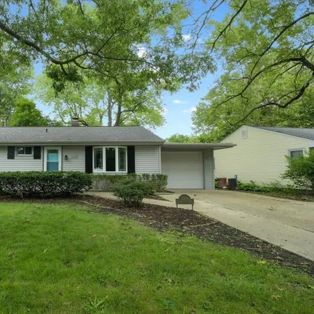 Buy this 3 bed house on 1699 Sangamon Drive in Champaign, IL 61821