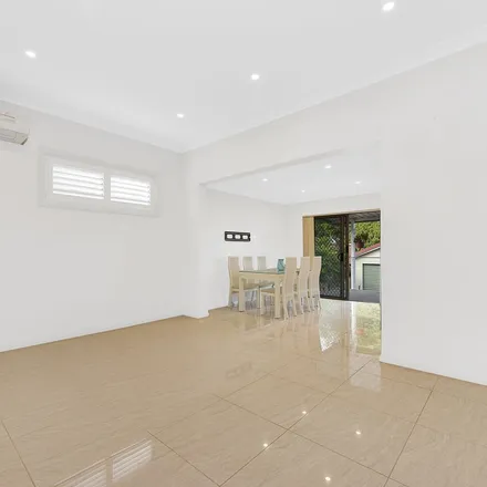 Image 4 - Bennett Avenue, Strathfield South NSW 2136, Australia - Apartment for rent