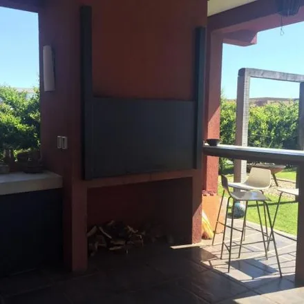 Rent this 3 bed house on Daniel in Avenida del Libertador General San Martín 137, Partido de Tigre