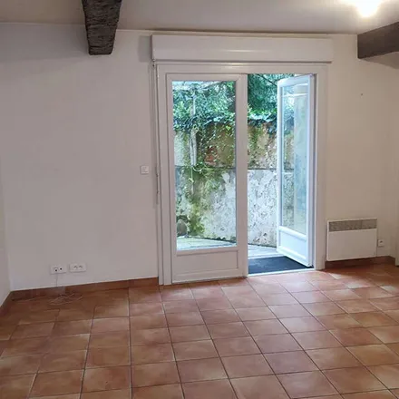 Rent this 1 bed apartment on Sentier du Tire Huit à Les Planes in 33390 Saint-Genès-de-Blaye, France
