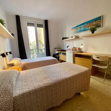 Rent this 6 bed apartment on Carrer Gran de Gràcia in 123, 08012 Barcelona