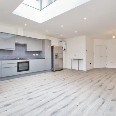 Image 4 - Weighton Road, London, HA3 6HY, United Kingdom - Duplex for rent