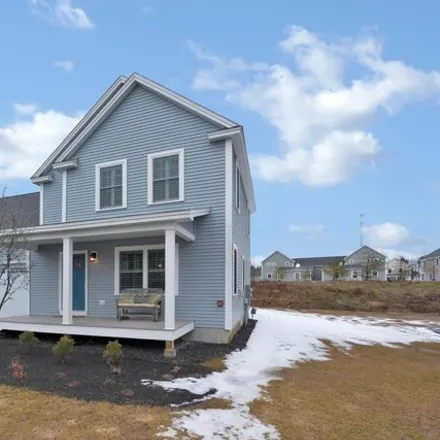 Buy this 3 bed condo on Pheasant Knoll Connector in Gorham, ME 04038