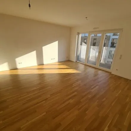 Rent this 2 bed apartment on 6204;6205 in Eva-Rühmkorf-Straße, 22765 Hamburg