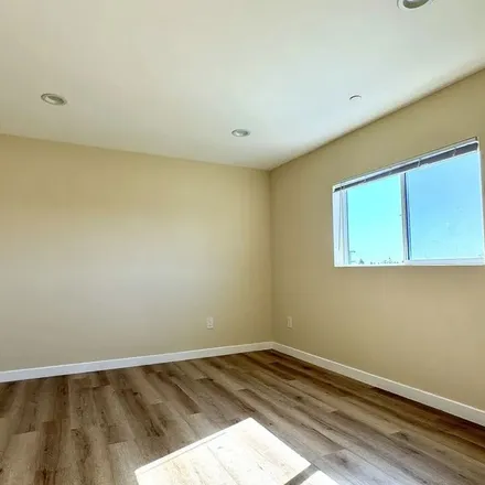 Rent this 3 bed townhouse on 1012 East 33rd Street in Los Angeles, CA 90011