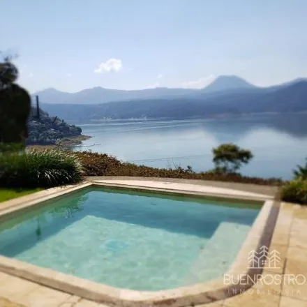 Rent this 4 bed house on unnamed road in 51200 Valle de Bravo, MEX