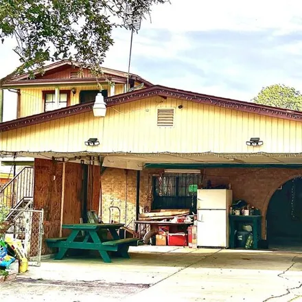 Image 5 - 2604 Boulanger St, Laredo, Texas, 78043 - House for sale