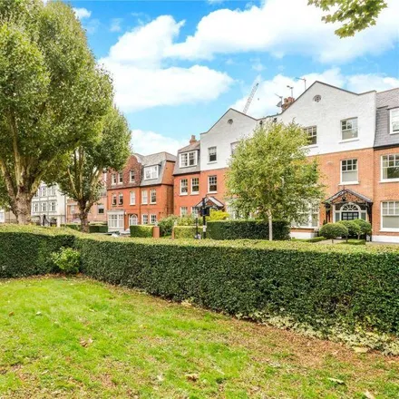 Rent this 3 bed apartment on 22 Bracknell Gardens in London, NW3 7EH