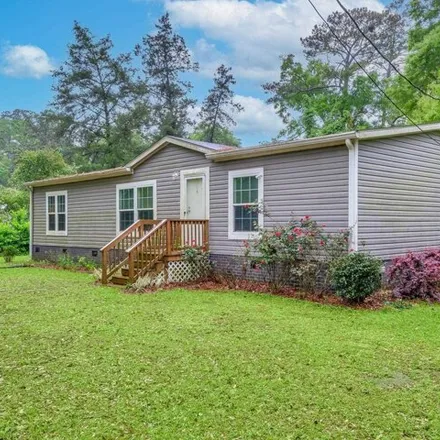 Buy this studio apartment on 171 Squaw Road in Wakulla Gardens, Wakulla County