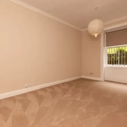 Rent this 3 bed apartment on Westbourne Gardens South in Partickhill, Glasgow