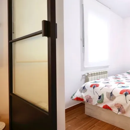 Image 13 - Travelling, Calle del Olivar, 28012 Madrid, Spain - Apartment for rent
