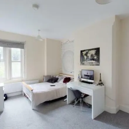 Image 4 - Network House, Forest Road West, Nottingham, NG7 4GT, United Kingdom - Apartment for rent