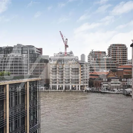 Image 3 - Queen's Quay, 58 Upper Thames Street, Vintry, London, EC4V 3EH, United Kingdom - Apartment for rent