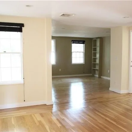 Rent this 3 bed apartment on 200 Saint John Street in Barnesville, New Haven
