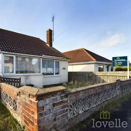 Buy this 2 bed house on Cambridge Road North in East Lindsey, LN12 1QR